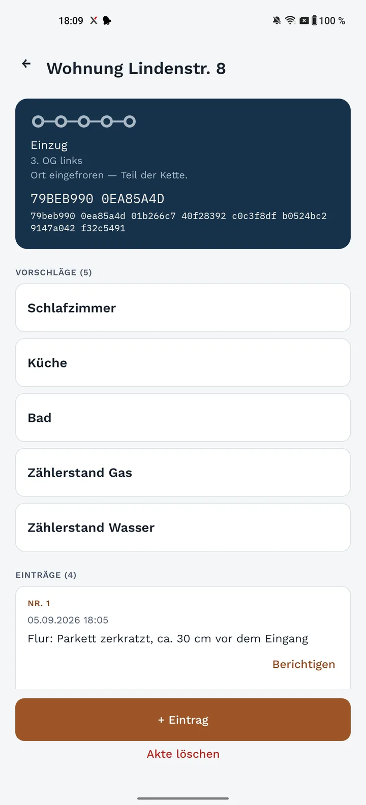Beweisakte: Akte mit Kettensymbol, Fingerabdruck und Einträgen